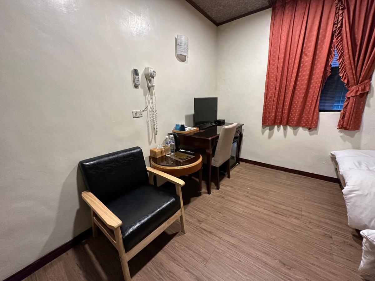 Ming Ren Hotspring Hotel Jiaoxi Buitenkant foto