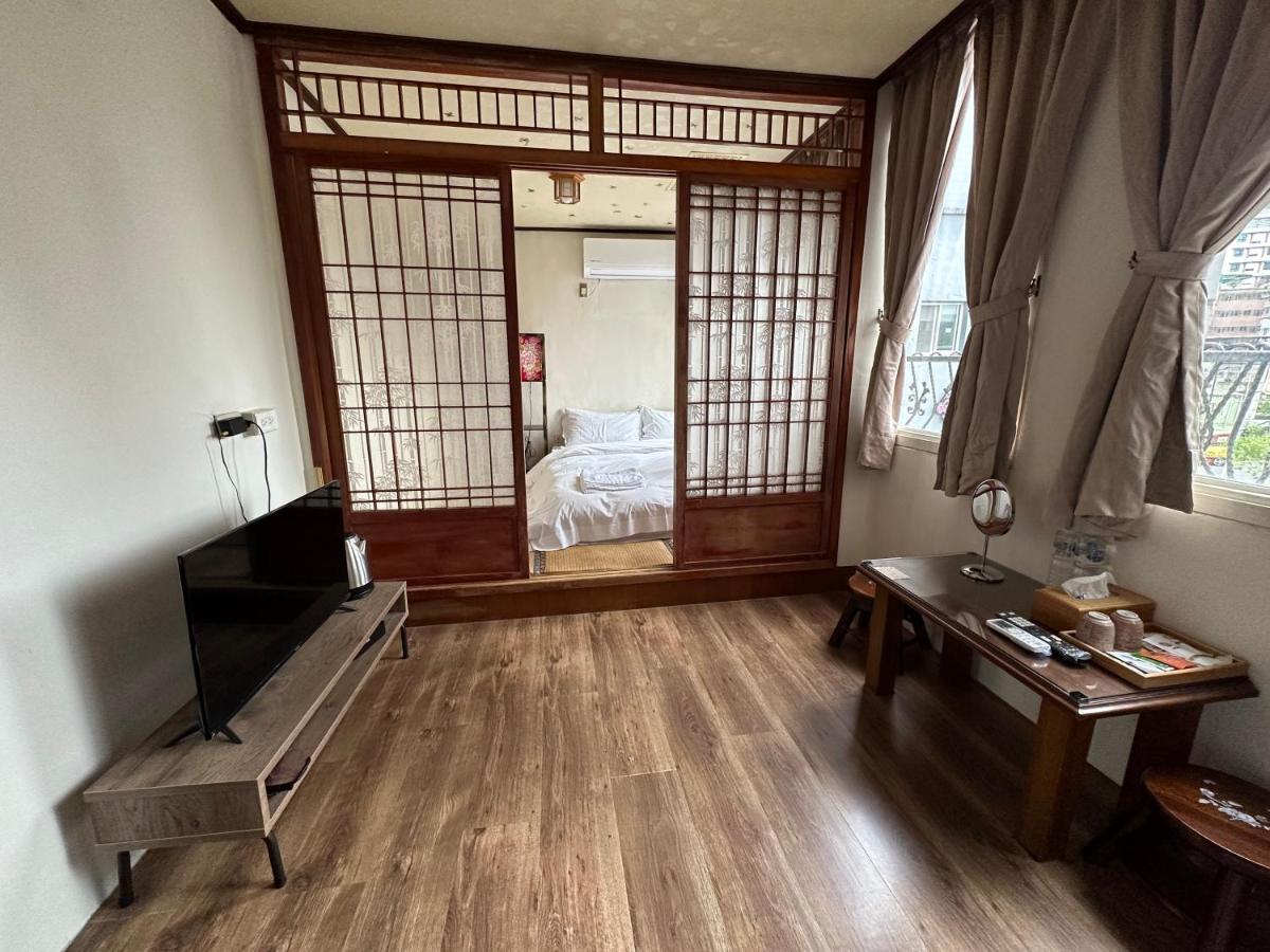 Ming Ren Hotspring Hotel Jiaoxi Buitenkant foto