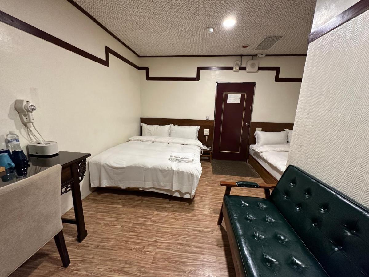 Ming Ren Hotspring Hotel Jiaoxi Buitenkant foto